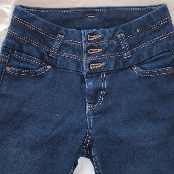 Juniors Blue Spice Stretch Jeans - Picture 2 of 5